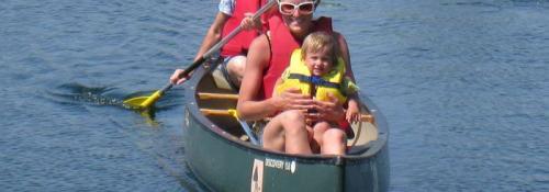 People canoeing